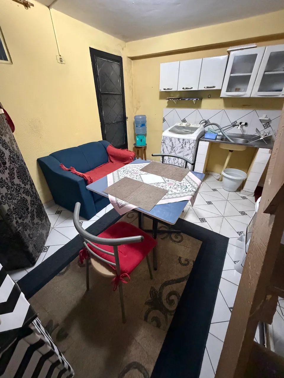 ALUGO APARTAMENTO MOBILIADO NO JAPIIM 