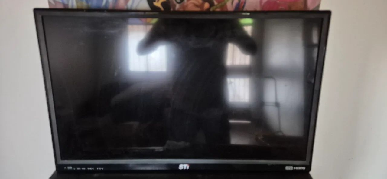 TV STI EM PERFEITO ESTADO