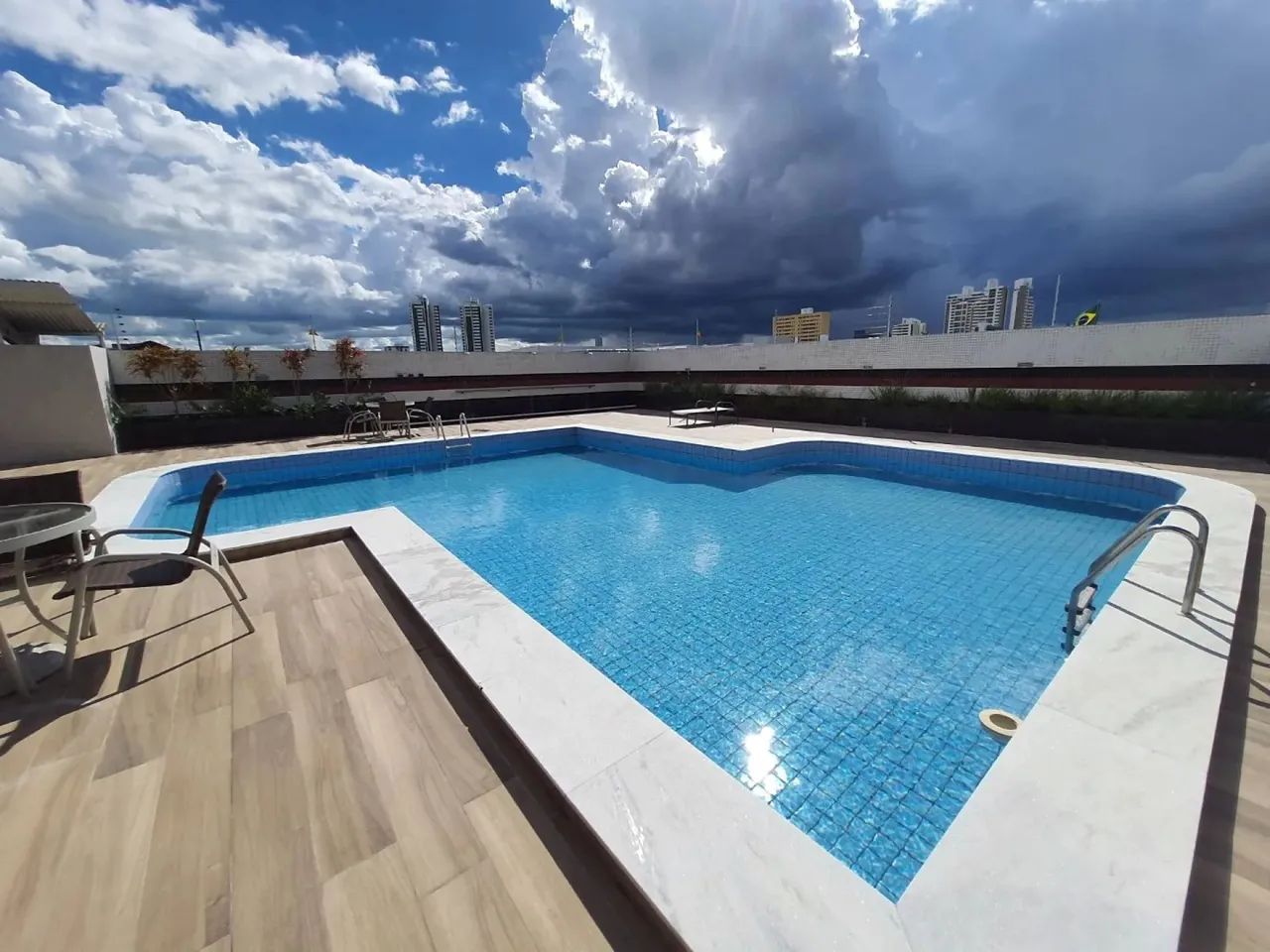 Apartamento 4 suítes  - venda ou locação - Campina Grande Mirante