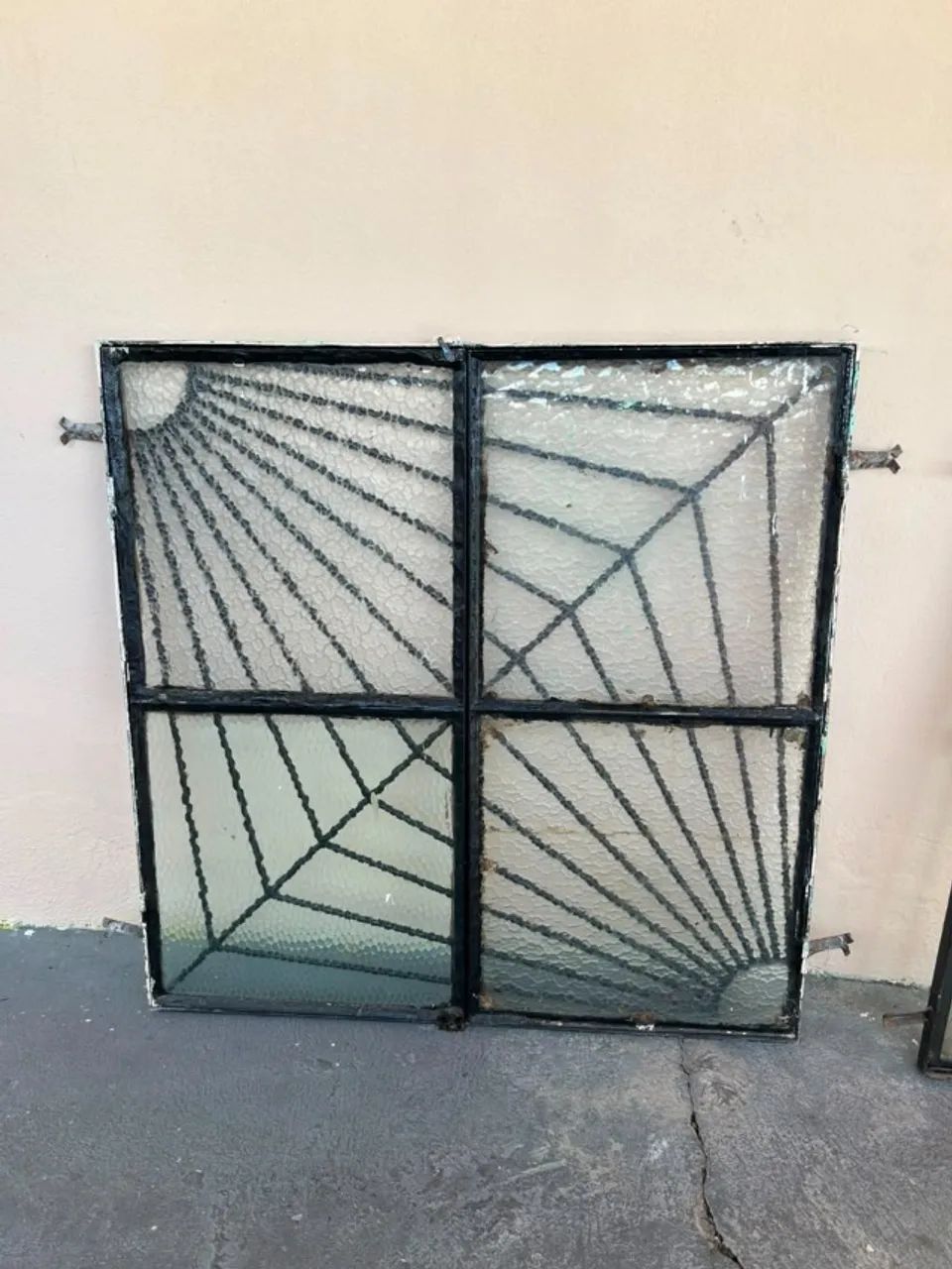Janela de ferro com vidro - Foto 2