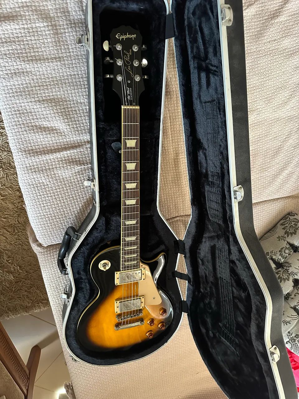 Guitarra lesPaul. Epiphone standard.  - Foto 3