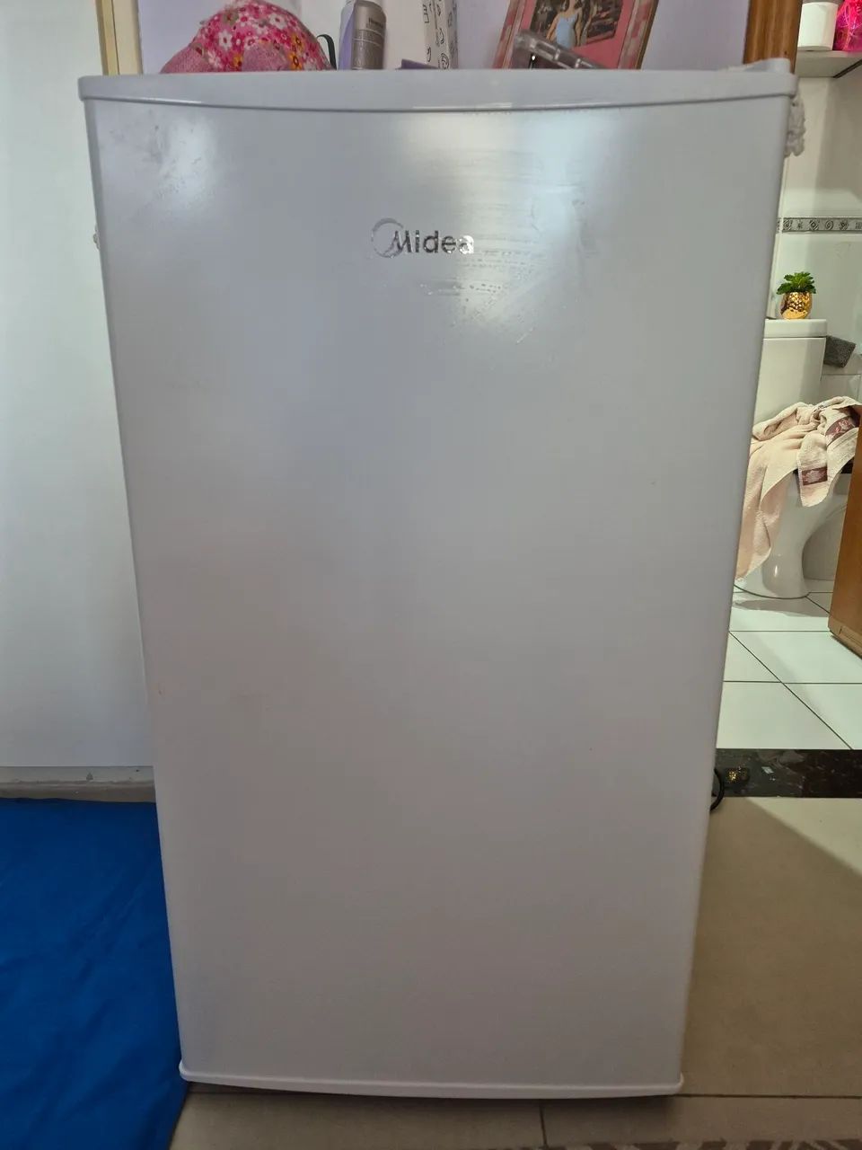 Frigobar Midea novo 110w 500,00