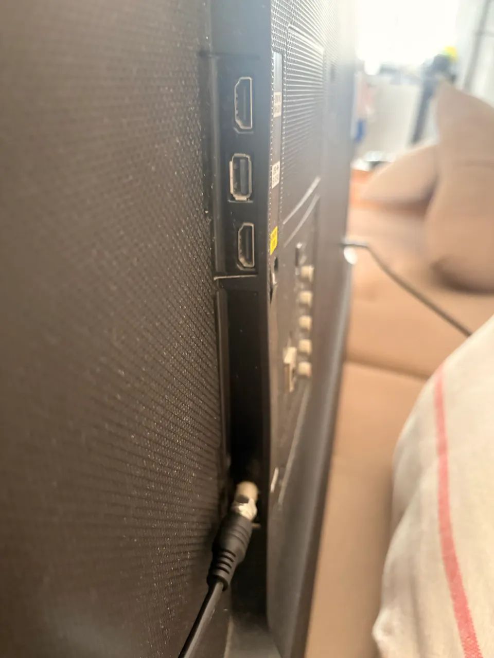 Vendo televisão Samsung 43 polegadas smartv funcionando perfeitamente - Foto 3