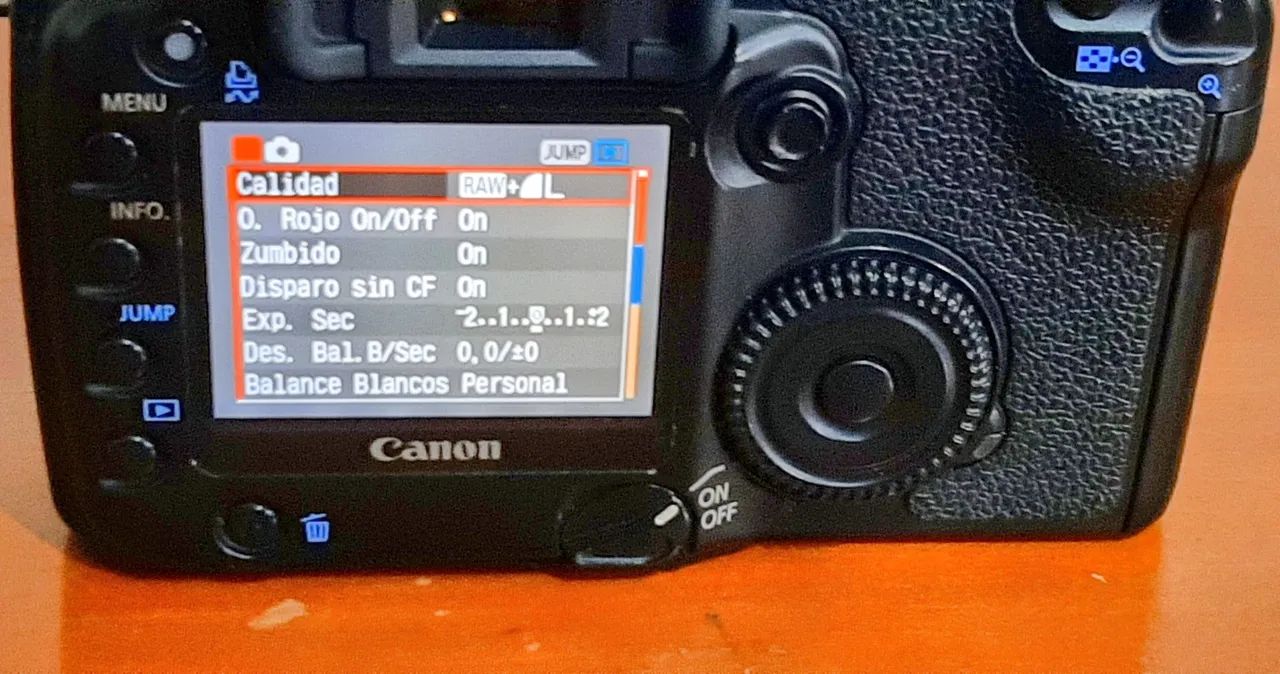 Canon EOS 30 D - Foto 4