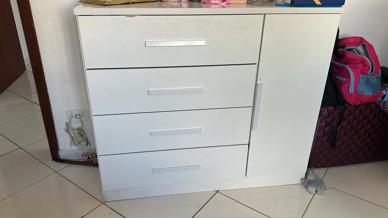 Guarda roupa cômoda - Foto 2