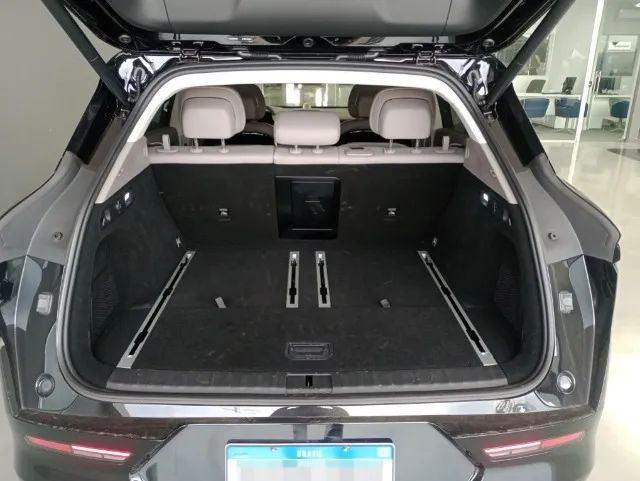 Zeekr 7X Flagship AWD, foto 10 de 12