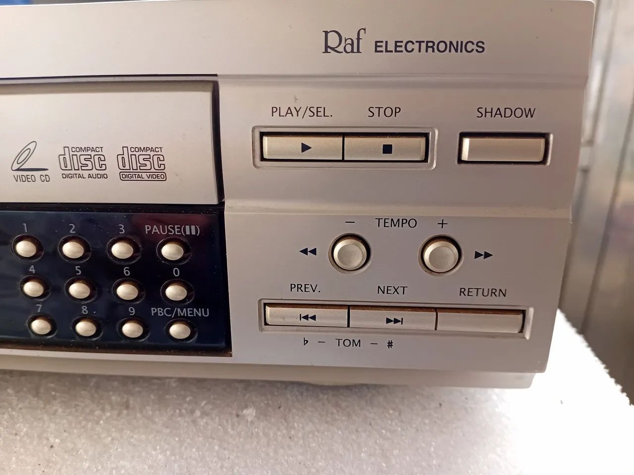 VIDEOKE KARAOKE RAF VMP 9000 COM MIC, CD MULTIOKE, CABO, FUNCIONANDO - Foto 4