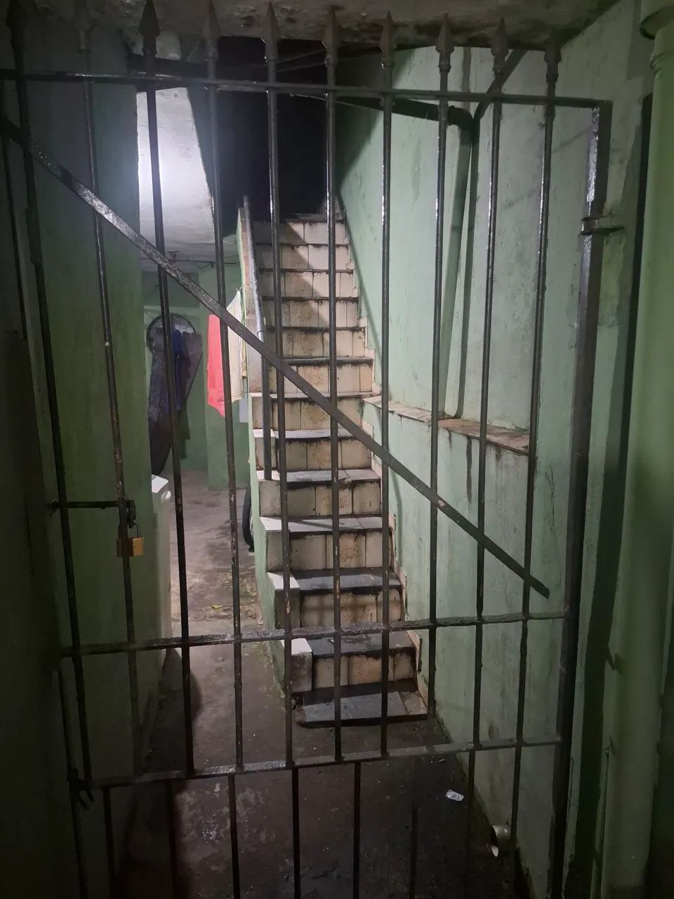 Quarto com pia ,wc e lav  - Foto 3