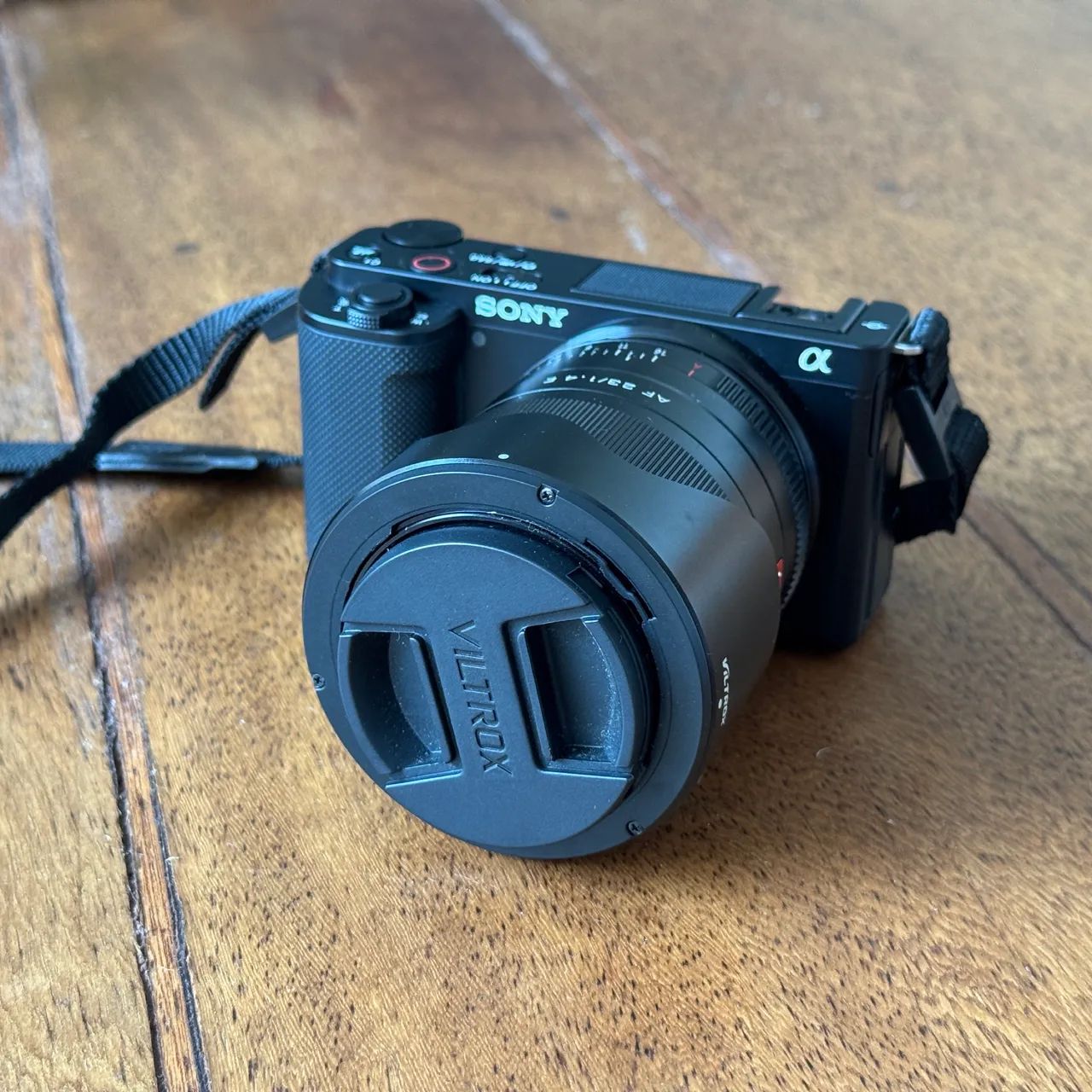 その他 SONY L-MST46 SONY ZVE-10 + LENTE VILTROX 23MM 1.4 - Câmeras e Filmadoras - Feu