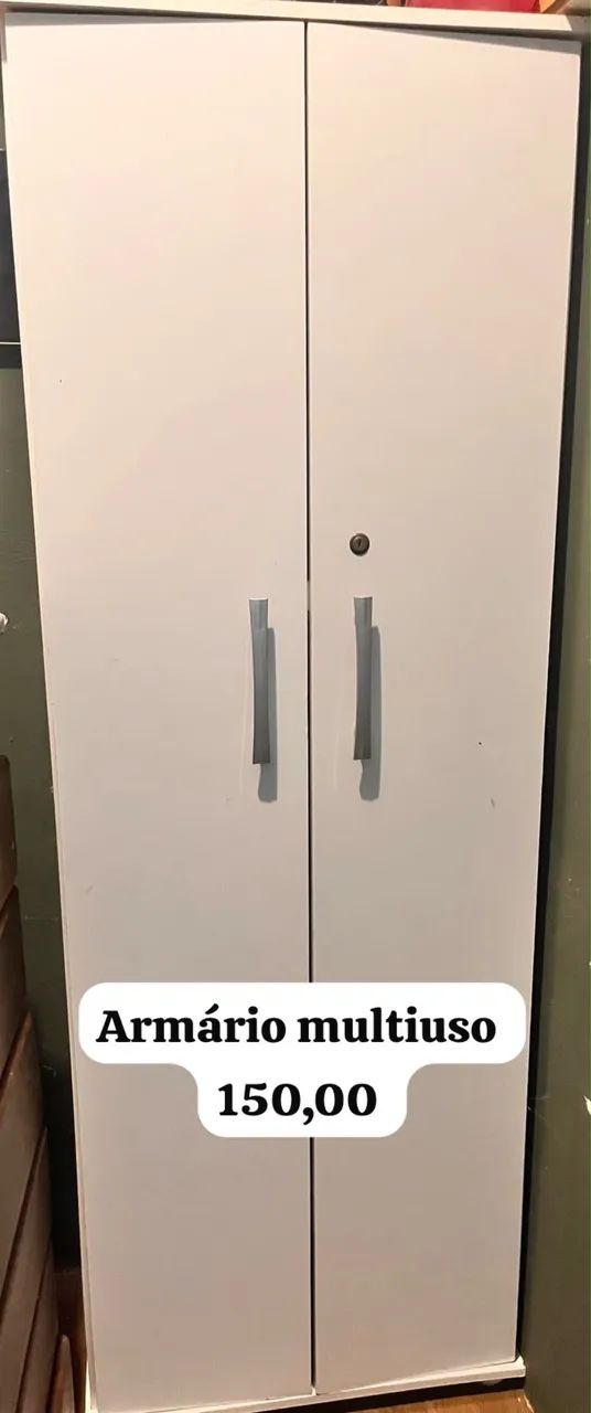Armário multiuso 