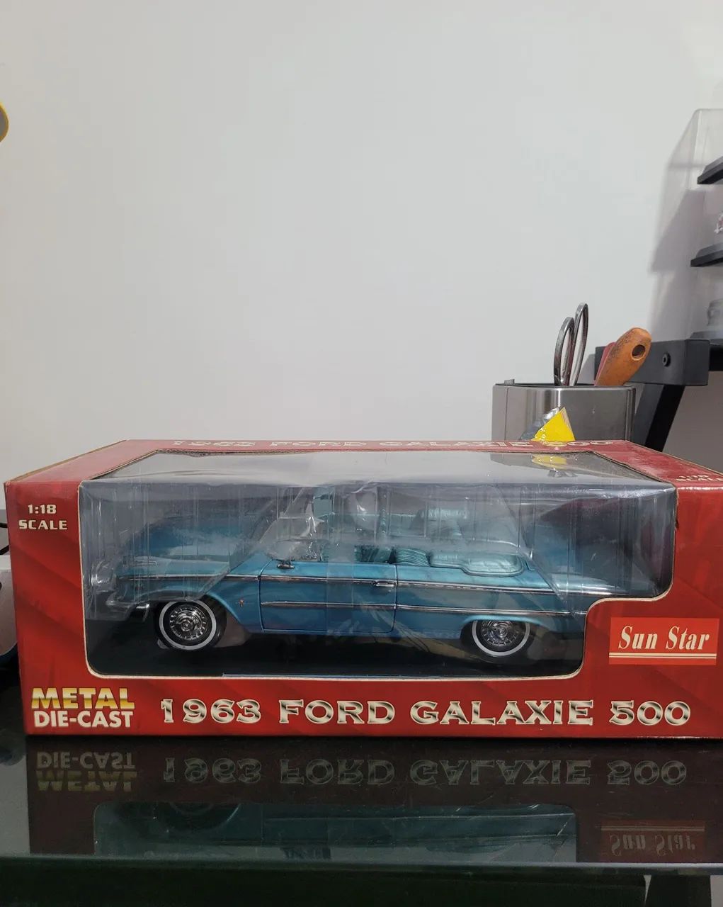 Sun Star 1/18 1963 Ford Galaxie 500未開封 Miniatura 1:18 Ford Galaxie 500 1963 Sun Star - Hobbies e coleções