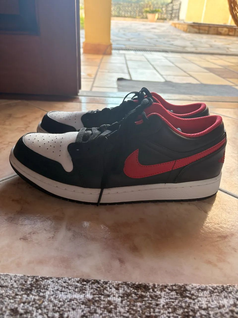Air Jordan 1 Low White Toe 