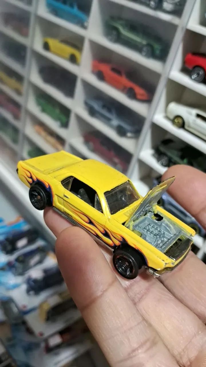 Hot Wheels '65 Mustang