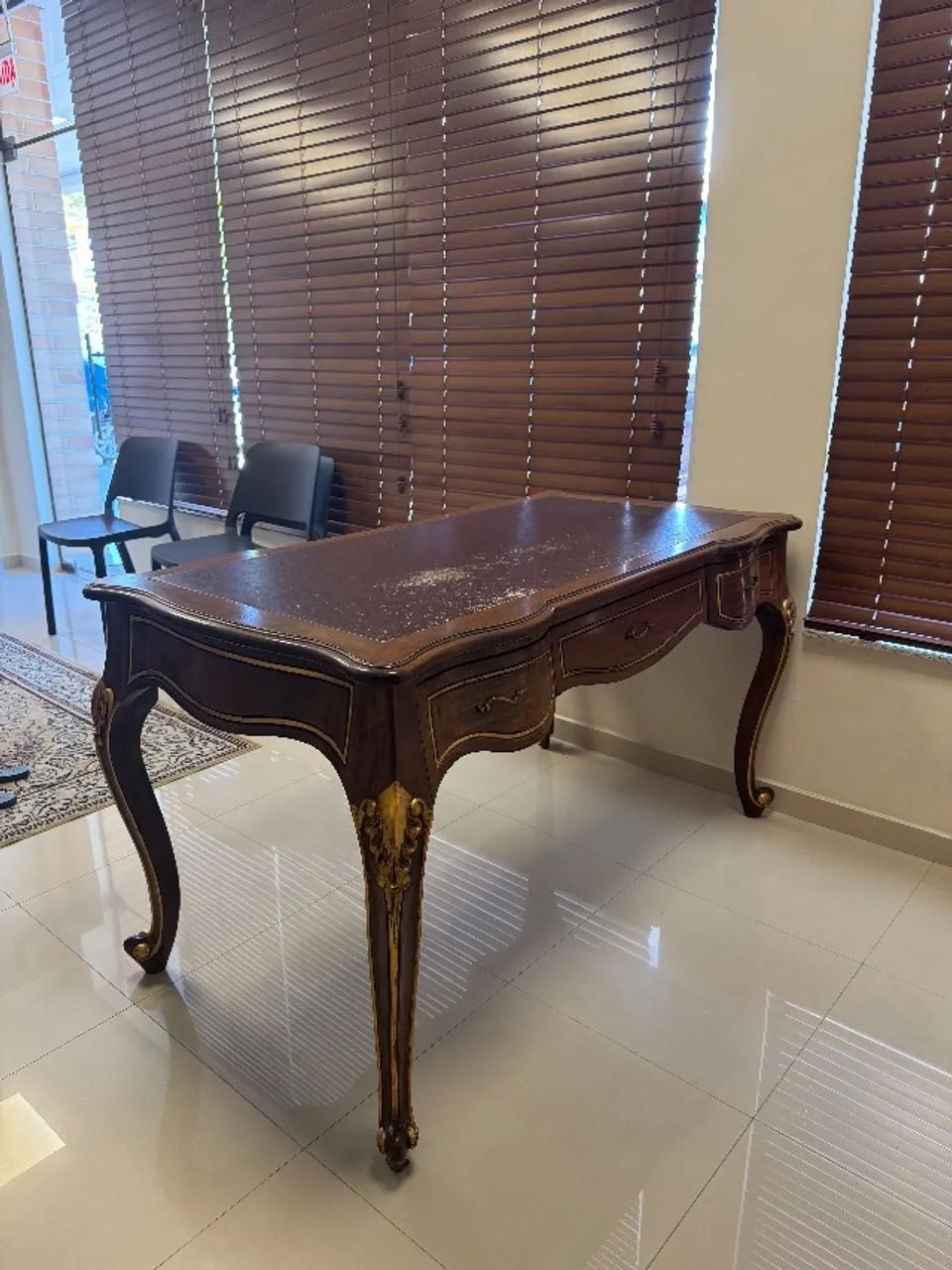 Escrivaninha estilo Luís XV - Foto 2