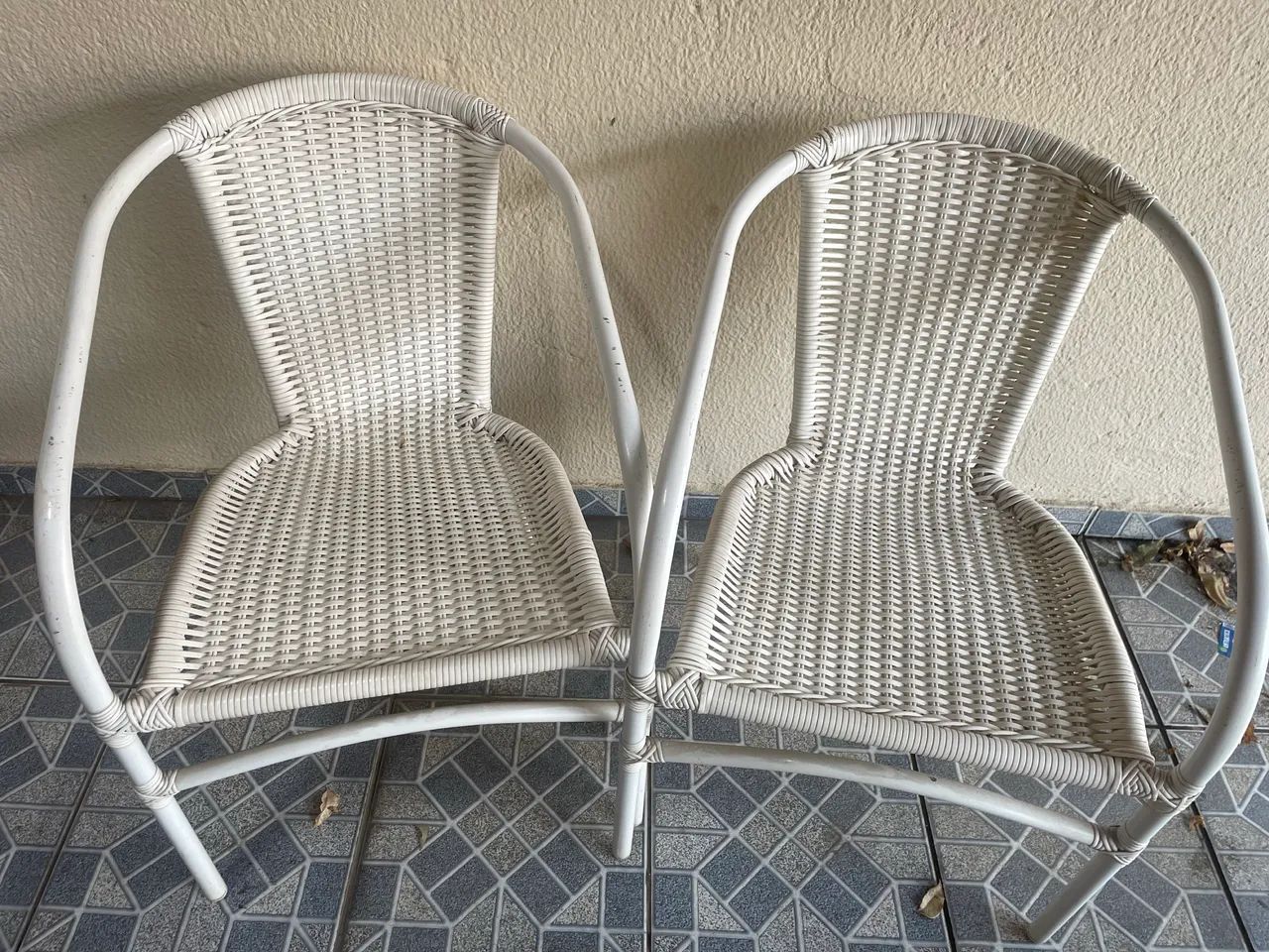 MESA DE VIDRO COM 4 CADEIRAS - Foto 3