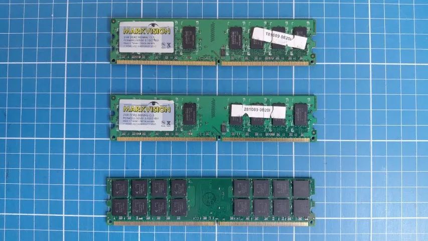Memoria Ram DDR2: 3x 2GB