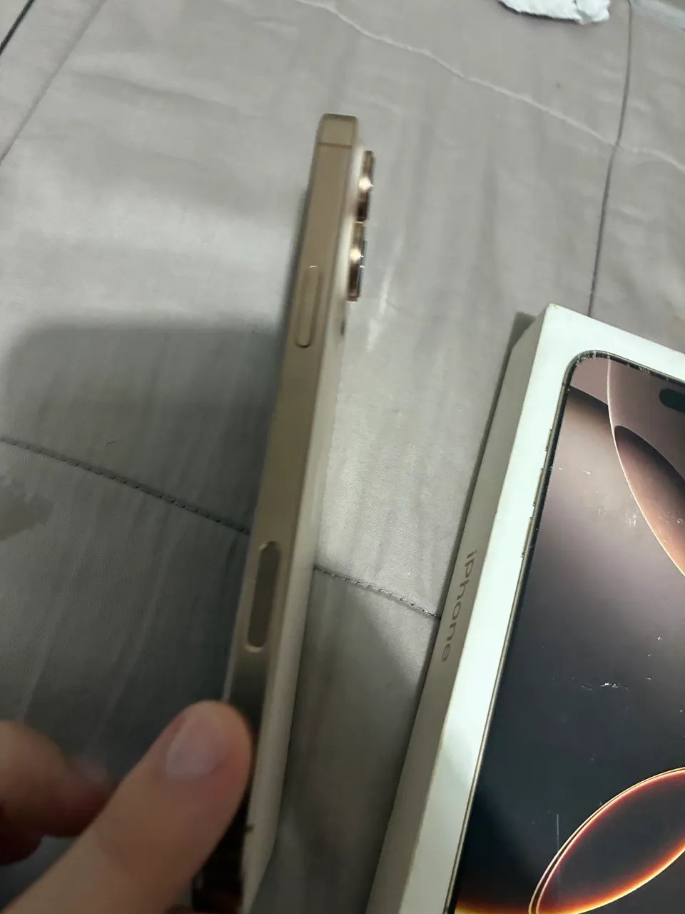 iPhone 16 pro Max 256gb Esim Desert titanium  - Foto 2
