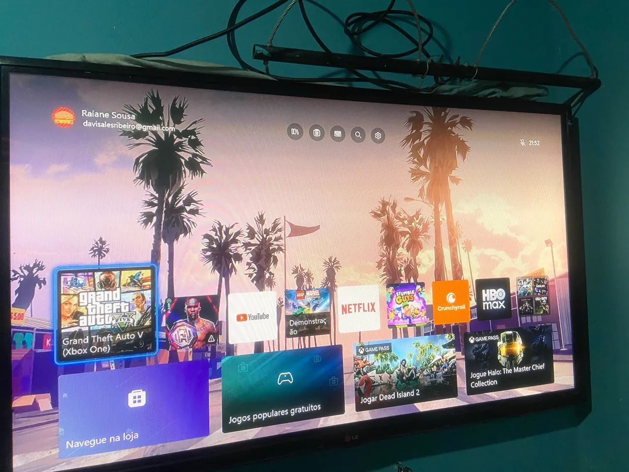 Tv LG 52 polegadas NÃO É SMART toda boa nenhum defeito pega smart com tv Box  - Foto 3