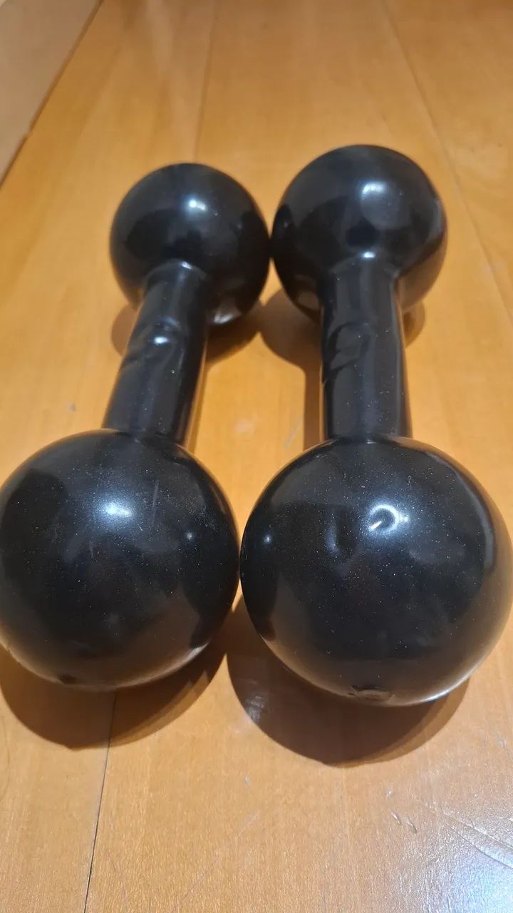 1 Par de Halter de 5kg cada - Foto 2