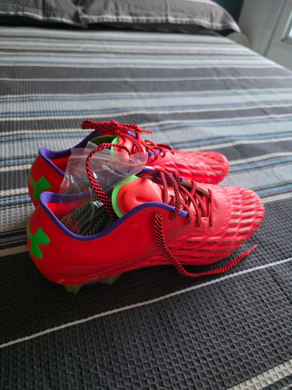 Chuteira Under Armour Magnetic Elite clone n41 - Foto 2