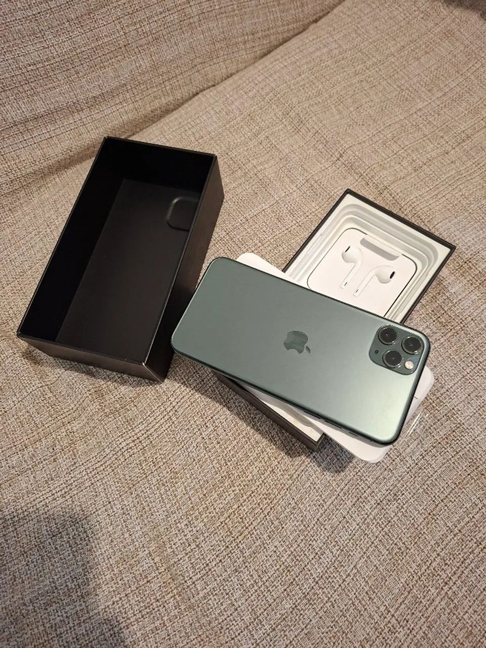 Iphone 11 Pro Max com fone original lacrado e caixa - Foto 5