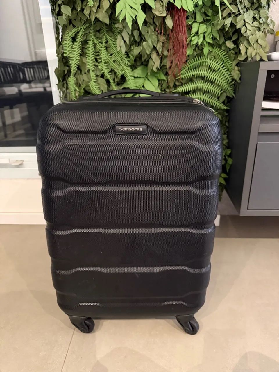 Samsonite Carry On