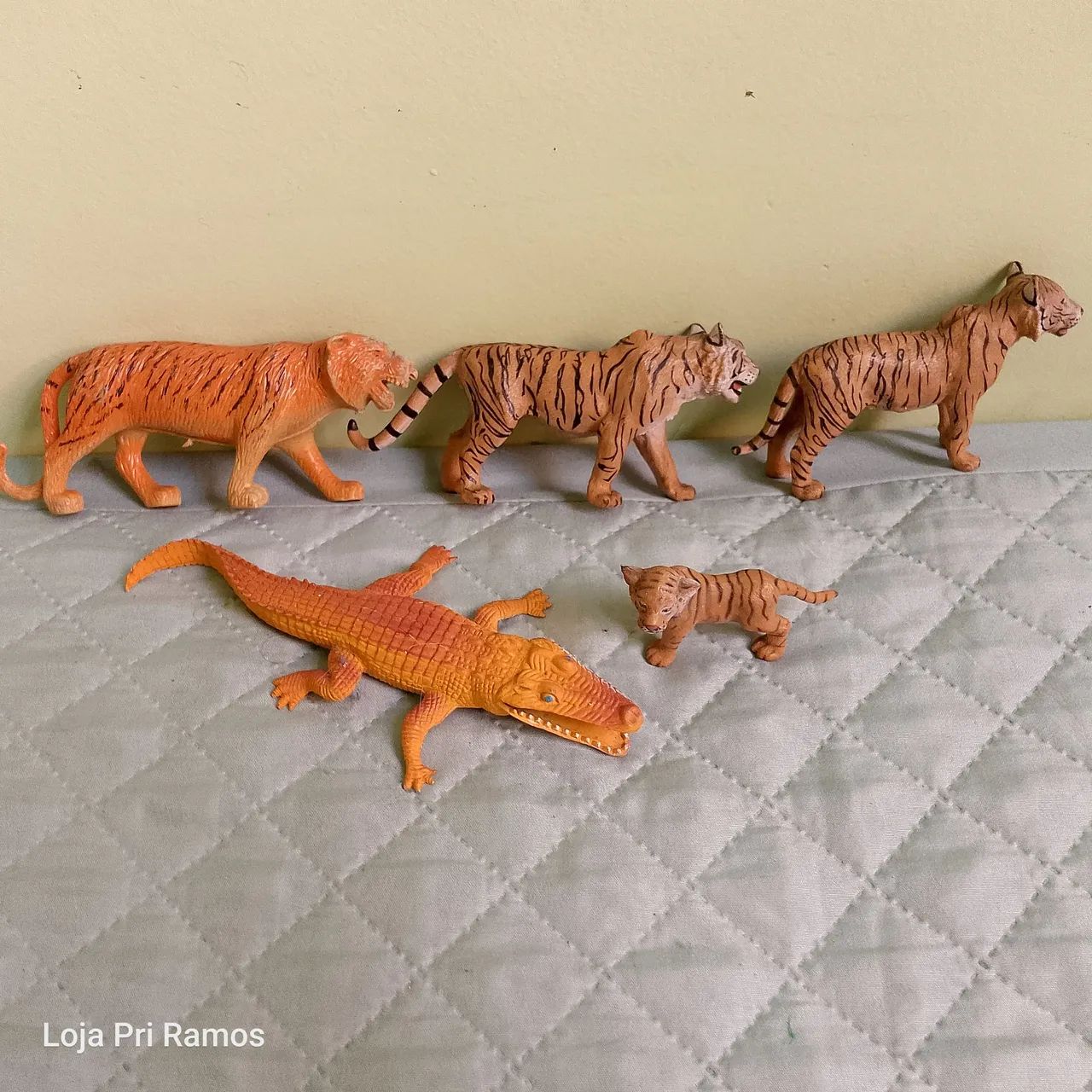 Kit Animais 165093396412161120