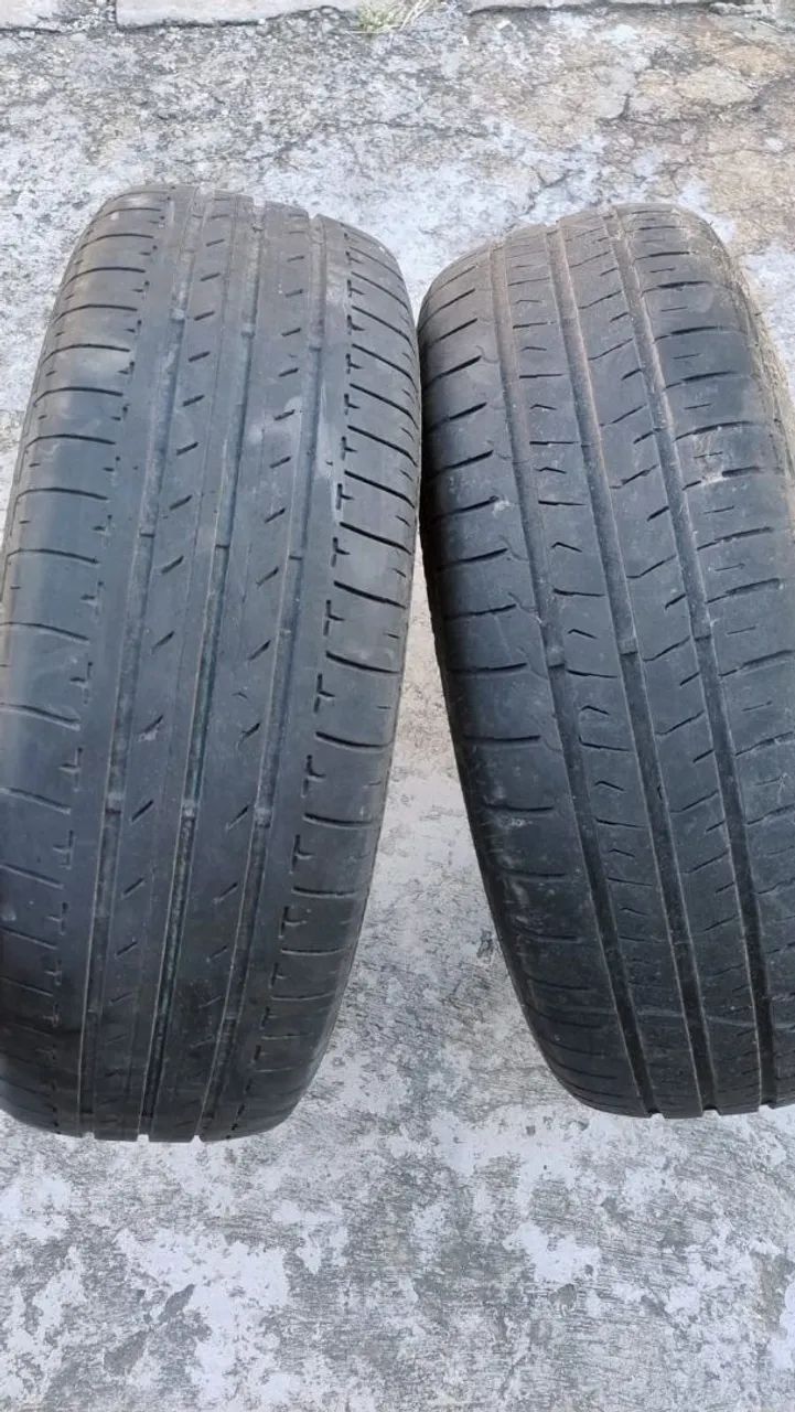 Par de Pneus Michelin 185/60 R15 . - Foto 2