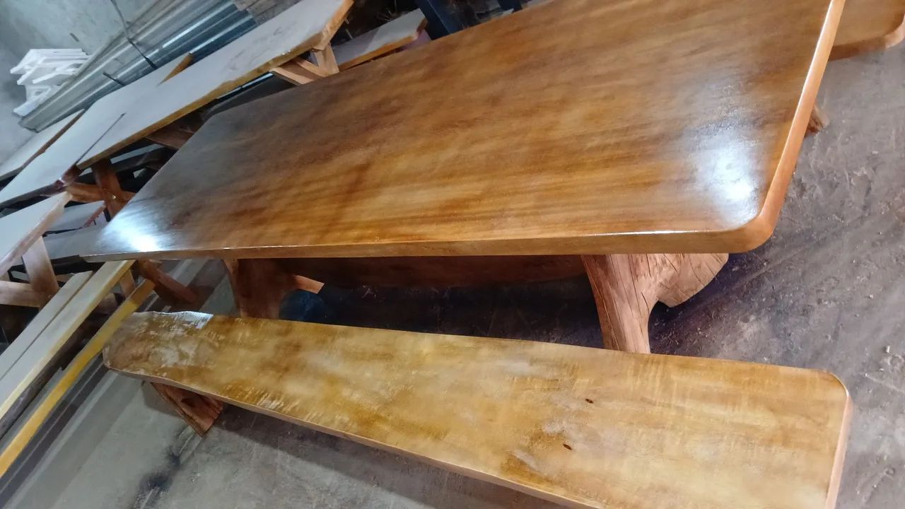 Mesa rústica 