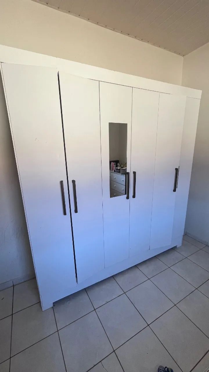 Guarda-roupa 