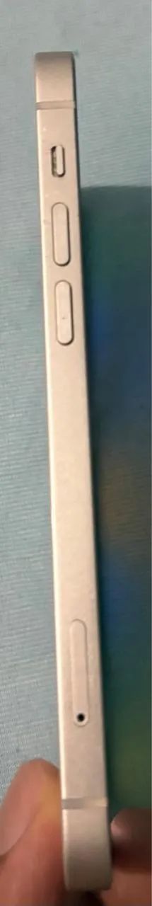 iPhone 12 64gb Saúde da bateria 75% Bem conservado  Sem caixa R$ 1.100 - Foto 3
