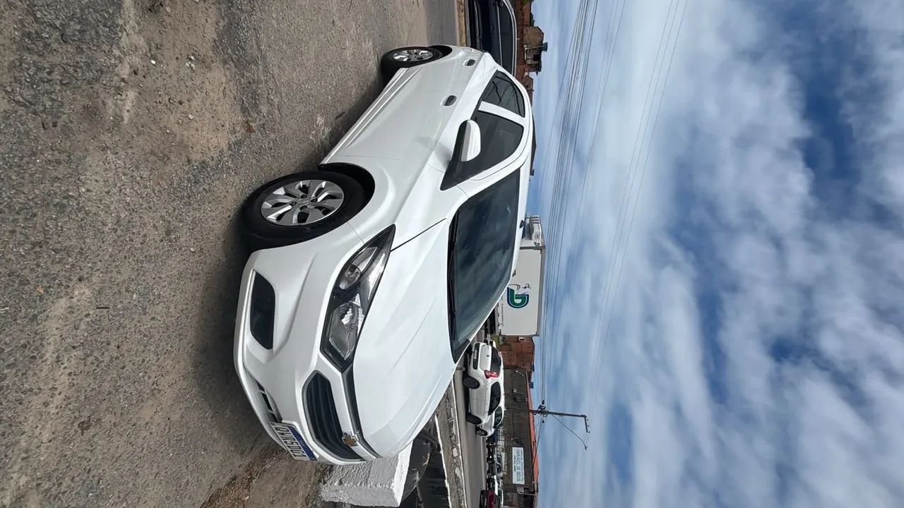 Chevrolet Onix JOY HATCH 1.0 8V FLEX MEC. 4P 2020 - Foto 2