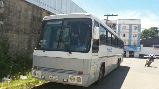 Vendo ônibus