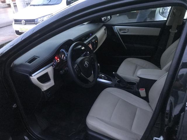 Corolla altis 2017 35 mil km - Foto 7