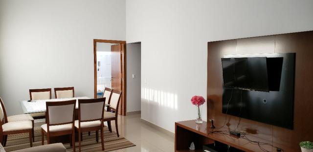 Com 03 quartos bairro Morada dos Deuses Próximo a U C D B - Foto 2