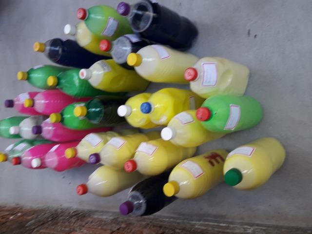 Limpa piso nao contem fluor alcalino+ 2litros de desinfetante concentrado - Foto 6