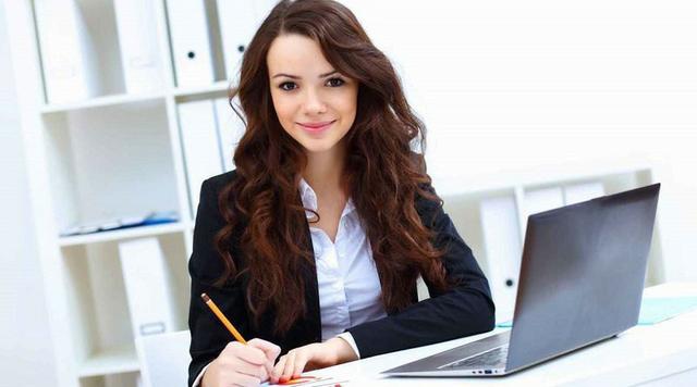 Vaga de emprego para estagiaria leia a descriçao