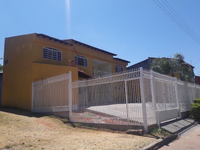Vendo linda Casa de esquina, um verdadeiro paraíso,casa dos seus sonhos, impecável - Foto 3