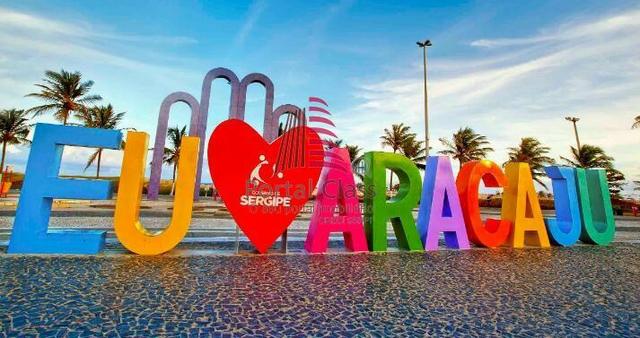CÓD.: 1-026 Hotel na Atalaia c/3 pavimentos, 49 apartºs, a 200 metros da Beira da Praia