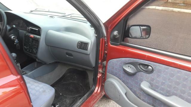 Fiat Palio 1.0 4 portas ano 1997 - Foto 14