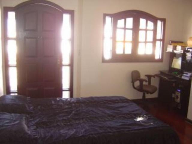 Excelente casa 3 andares,lazer completo, casa de fundos, QNG 13, Taguatinga - Foto 17