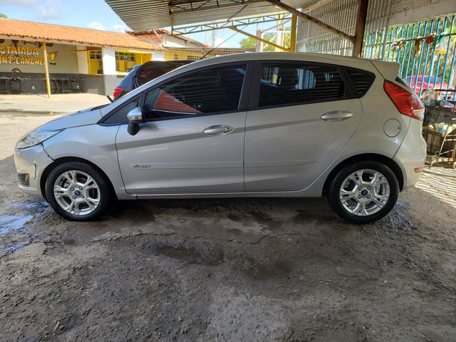 Ford Fiesta 1.6L SE Automático - Foto 12