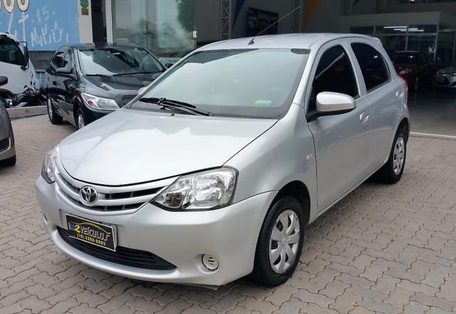 ETIOS 1.3 X HATCH FLEX COMPLETO 4P MANUAL 2015 TROCO E FINANCIO - Foto 5
