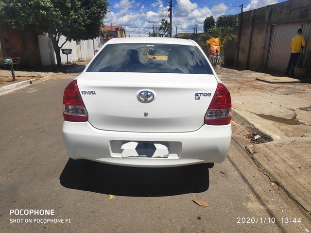 Etios - Foto 3