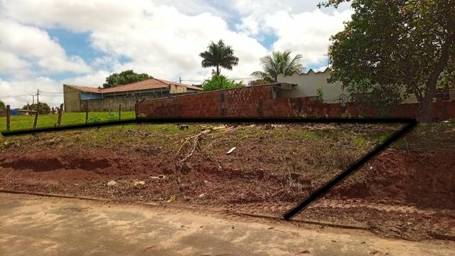 Vende-se Terreno na Vila Talma em Jales frente 14.75 lado 11.00 Total 159m Quadrados