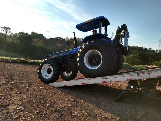 Trator 7630 preparado para uso florestal com Mini skidder - Foto 4