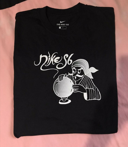 roupas nike e adidas