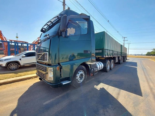 VOLVO FH 420 6X2 ANO 2004/05 + BITREM GUERRA ANO 2008