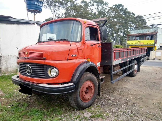 CAMINHÃO MERCEDES BENZ