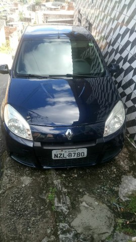 SANDERO COMPLETO